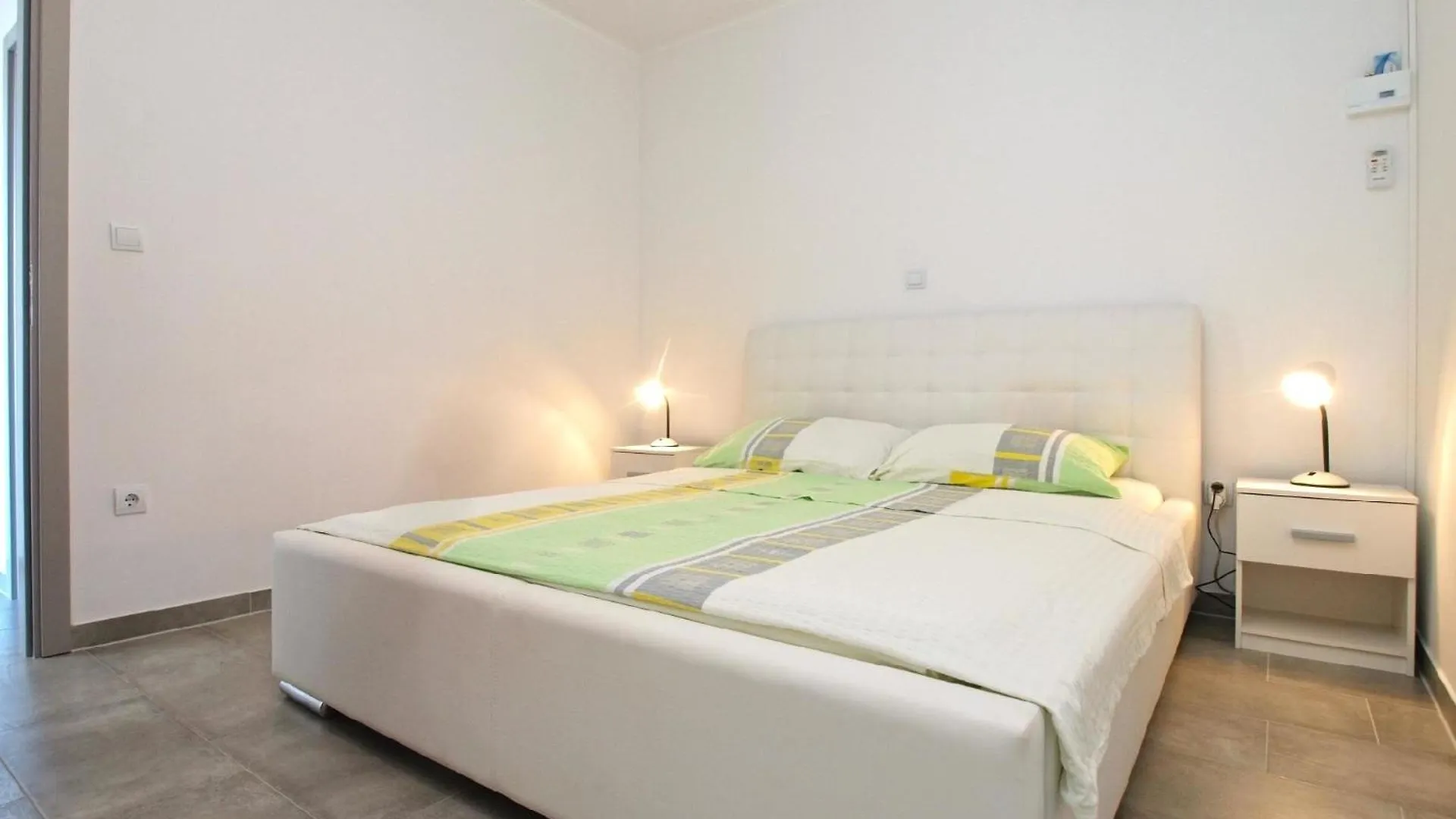 Apartment Ferienwohnung Fuer 4 Personen Ca 50 Qm In Medulin, Istrien Suedkueste Von Istrien